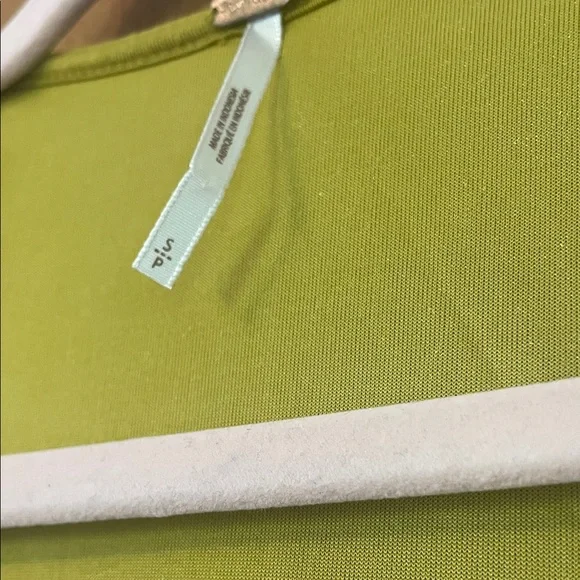 Elegant Mustard Velvet Women's Top - Picture 3 of 4